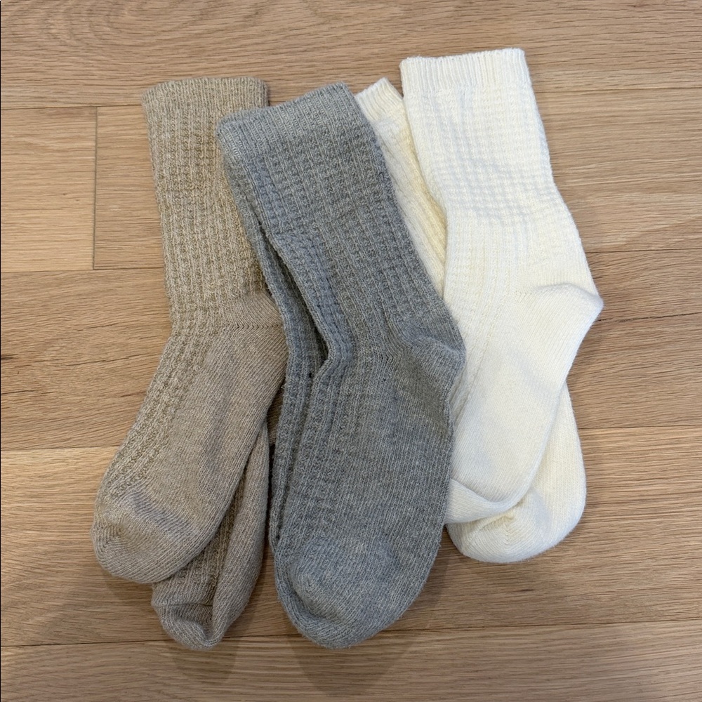 Universal Thread Women’s Waffle Crew Socks - 3 Pairs